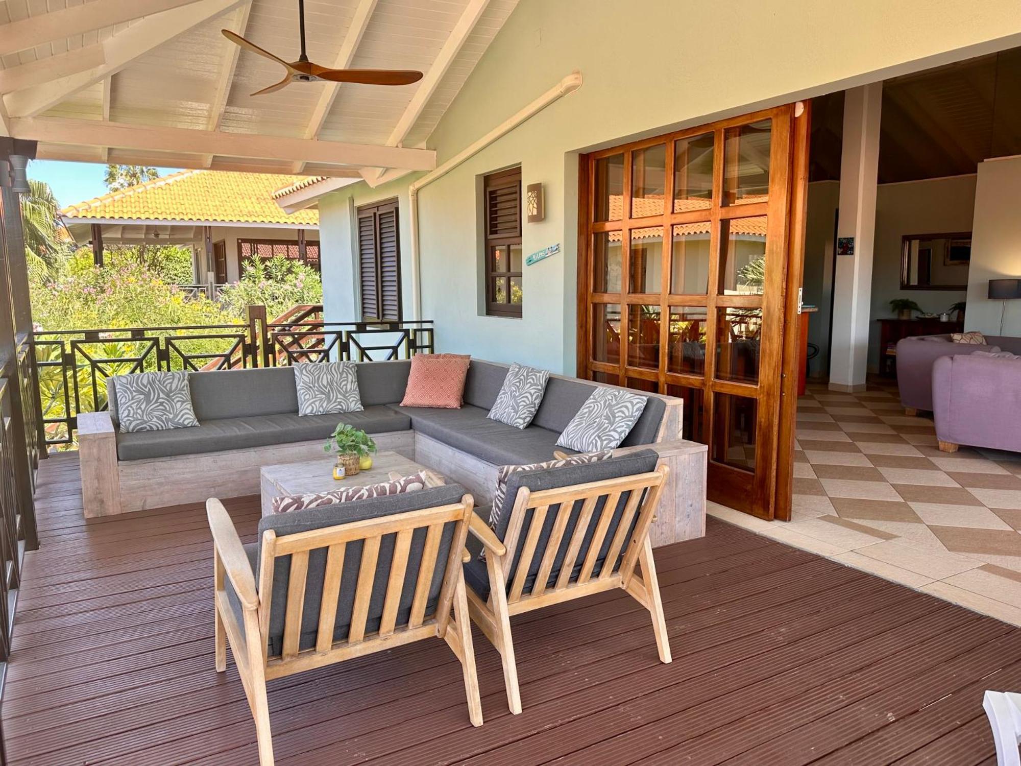 Blue Bay Beach Villas & Apartments Ngoại thất bức ảnh